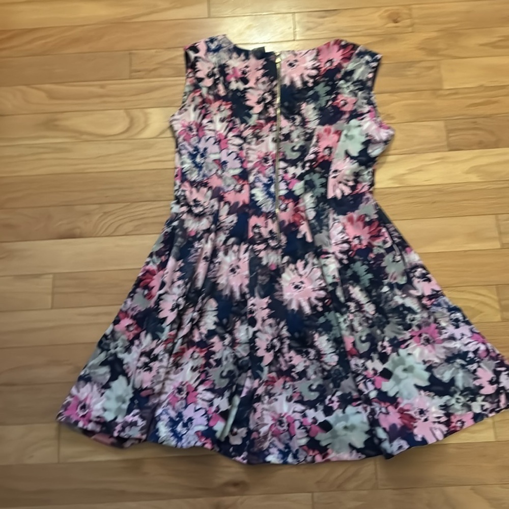 Taylor | floral scuba dress | fit and flare | pink purple flowers | size 14W - Picture 4 of 4